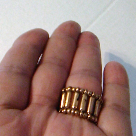 Nwot multicolored oval ring - Picture 3 of 7